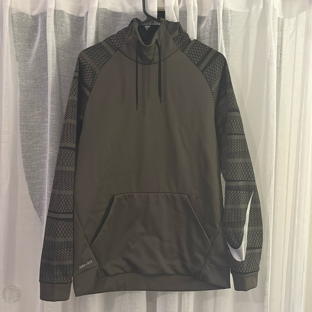 Nike Dri-Fit men’s Hoodie in olive green and black